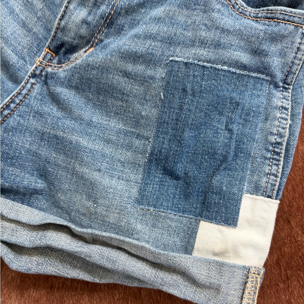 Hollister boyfriends short high rise size 24 patchwork - Picture 3 of 7